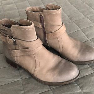 Rockport Caroline waterproof boot, size 8